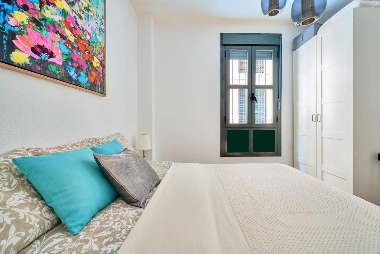 Ferienwohnung Under The Olive Trees In Historic Center Of Málaga Exterior foto