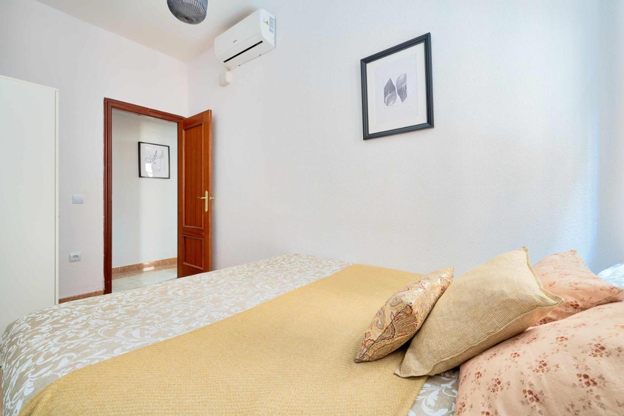 Ferienwohnung Under The Olive Trees In Historic Center Of Málaga Exterior foto